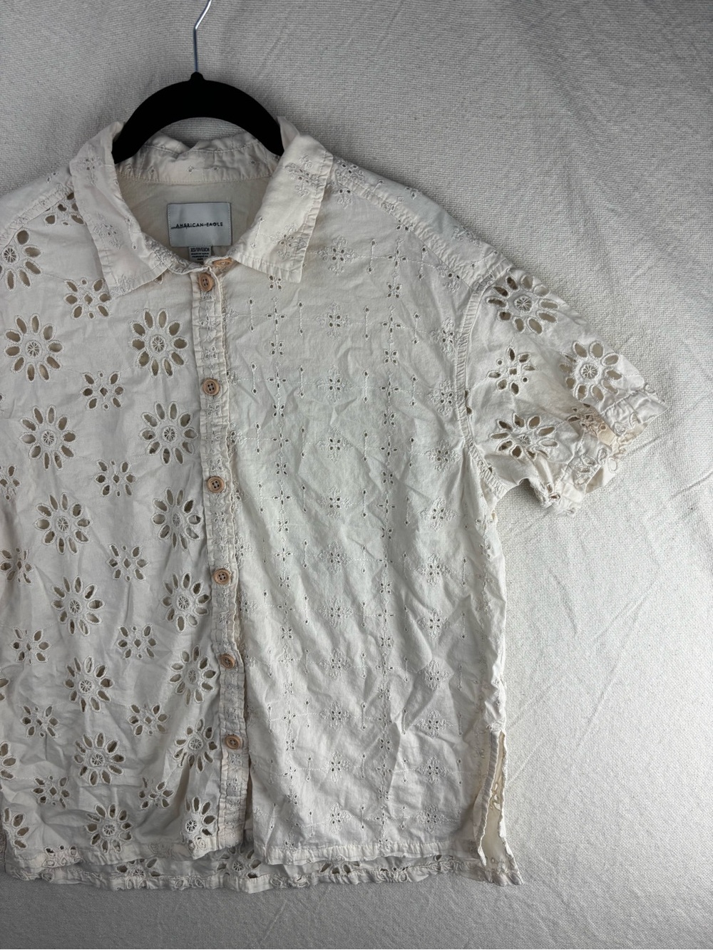 American eagle women’s XS button up shirt - Picture 3 of 5